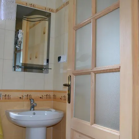 بيت ضيافة Domki Klimkowka Klimkówka